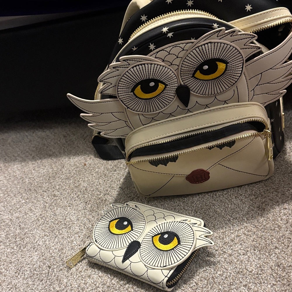 Loungefly Black and Cream Owl Backpack and Wallet Set